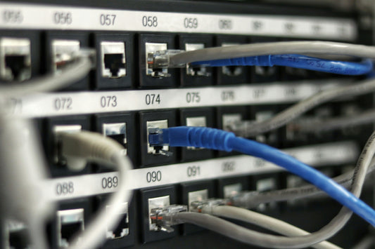 Mesh Networking vs. Traditional Routers: Which Is Right for You?
